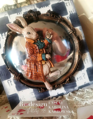 Following Alice -Silicone Decor Mould
