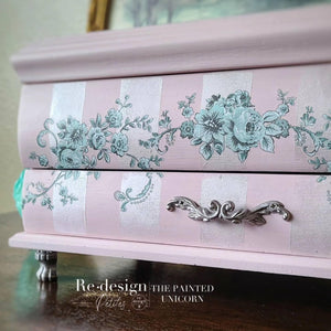 Minty Roses - Maxi Transfer - Furniture Transfer