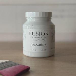 Snow Drop White Fusion Mineral Paint - Matte Finish Furniture Paint - Pint Size